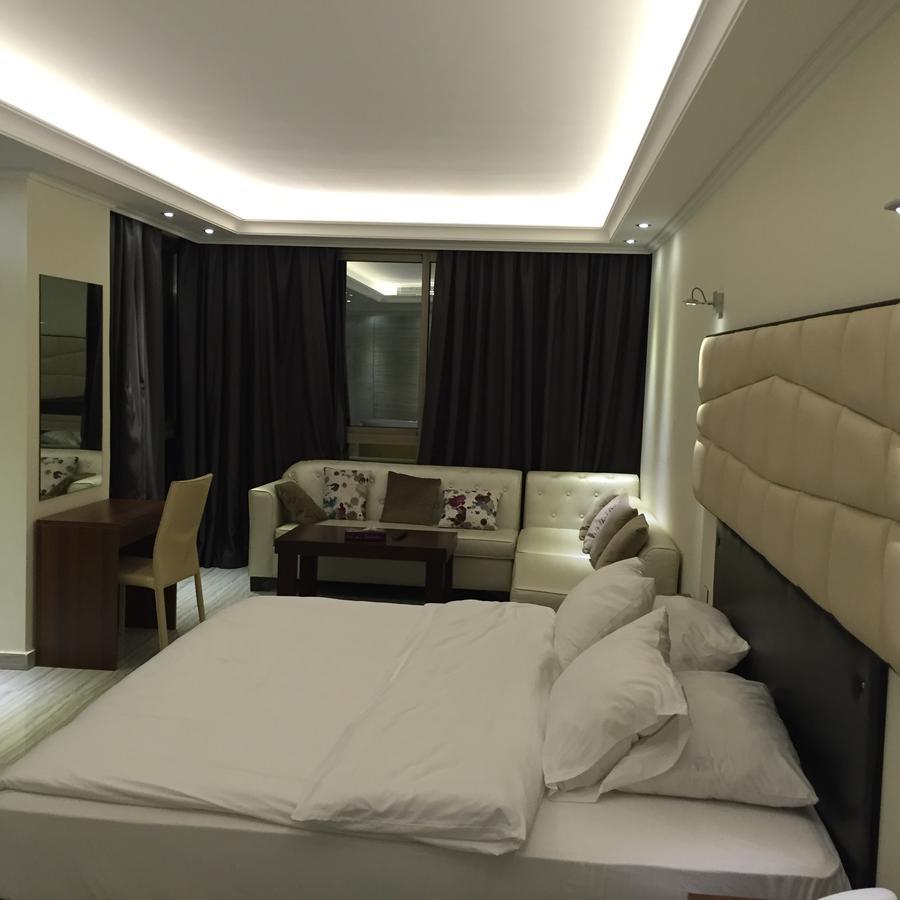 Aphrodite Hotel Ţabarjā Bagian luar foto